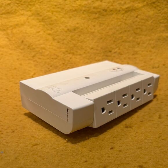8-Outlet White Swivel Power Strip Surge Protector Side Socket SS-8UL - Picture 1 of 5